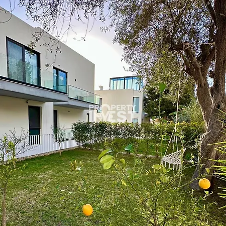 Elegant Near Sanur Dhermi Villa *